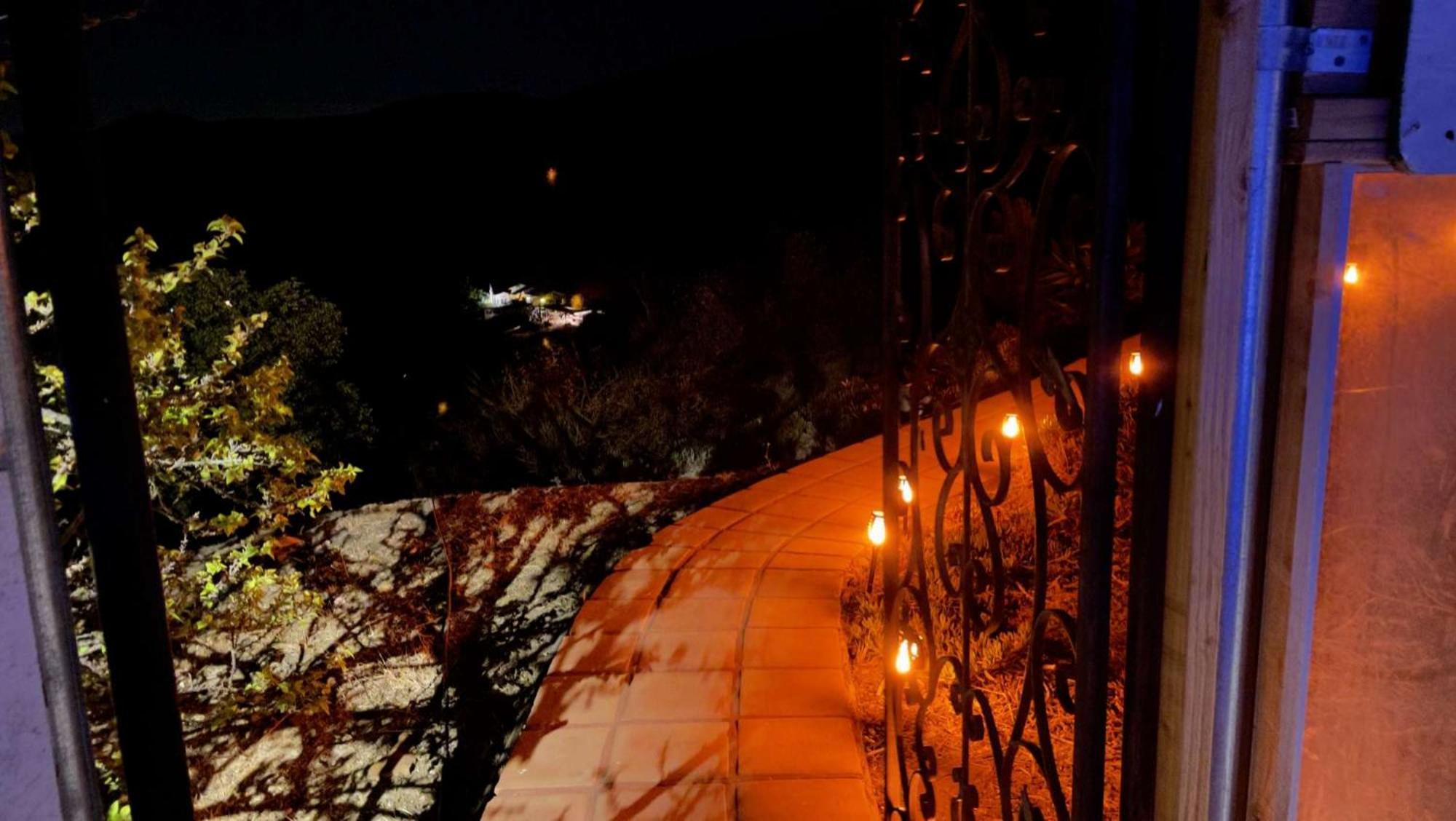 Private Home On 10 Acres - Heated Salt Pool & Jacuzzi, Mountain & City Views, Horseshoes, Basketball, Bbq, Golf Putting, Foosball, Croquet, Bose Stereo, White Cotton Bedding - Hilltop Hacienda, Pool Heat Optional Jamul Экстерьер фото